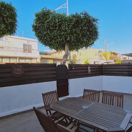 - Napa Velvet Apartman Ajía Nápa