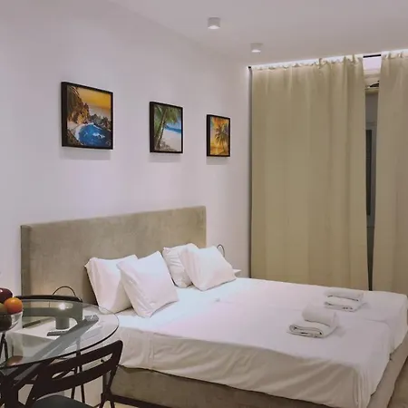 - Napa Velvet Apartment